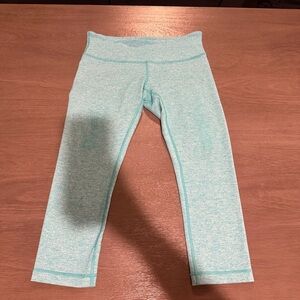 Lululemon Athletica Light Blue/Heathered Capris, size 8